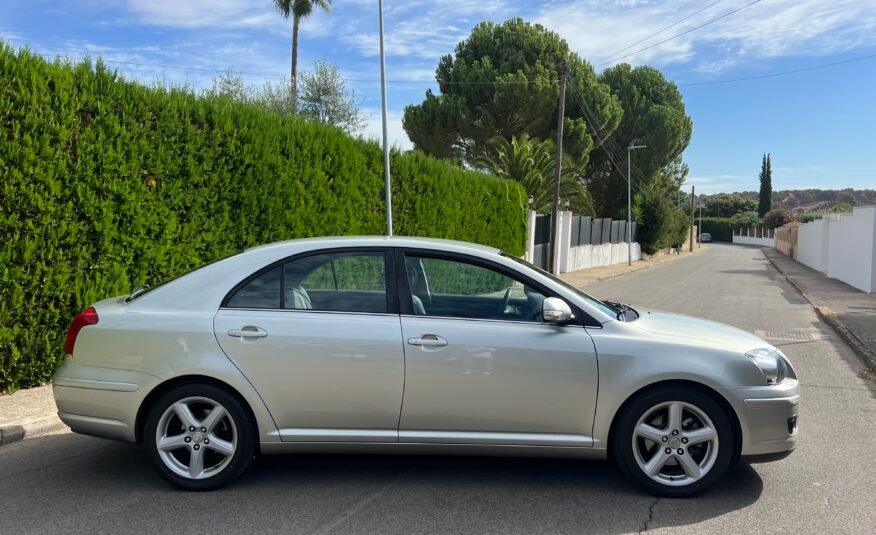TOYOTA AVENSIS 2.2 d4d 150 cv EXECUTIVE
