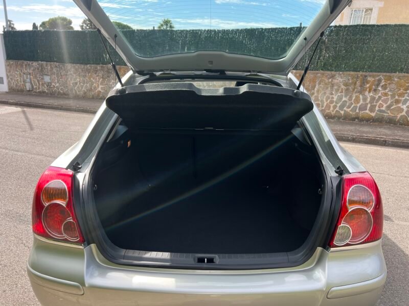 TOYOTA AVENSIS 2.2 d4d 150 cv EXECUTIVE