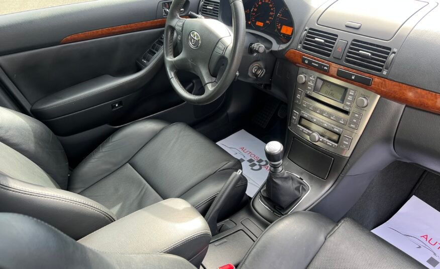 TOYOTA AVENSIS 2.2 d4d 150 cv EXECUTIVE