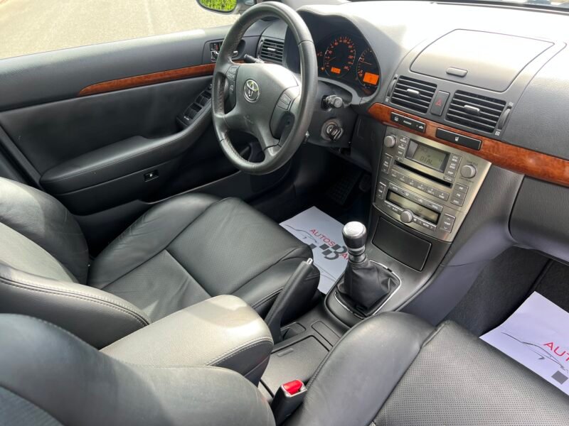 TOYOTA AVENSIS 2.2 d4d 150 cv EXECUTIVE