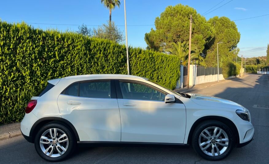 MERCEDES-BENZ GLA 200 Cdi 136 cv URBAN
