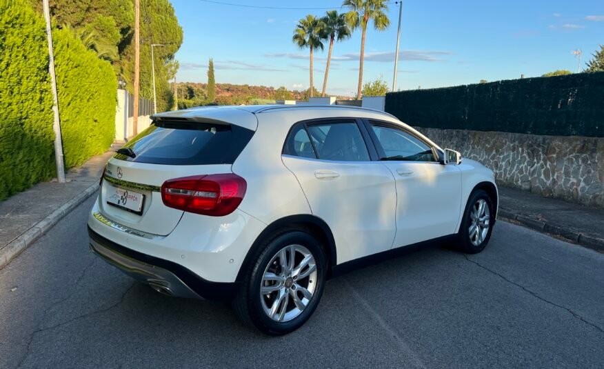 MERCEDES-BENZ GLA 200 Cdi 136 cv URBAN