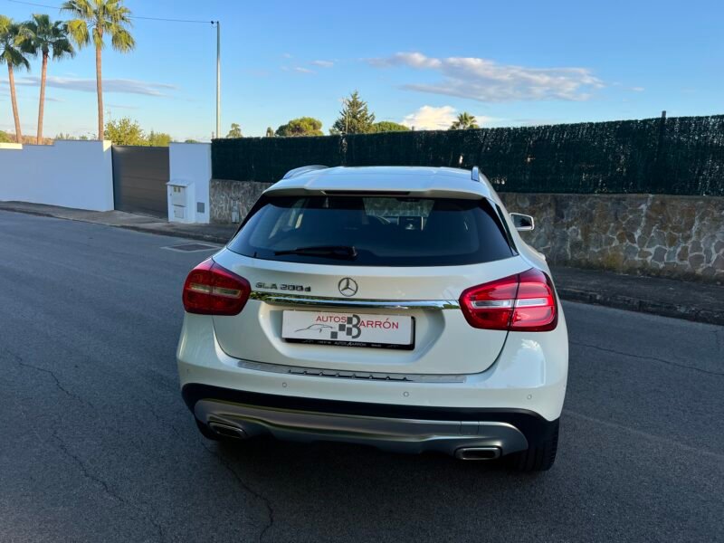 MERCEDES-BENZ GLA 200 Cdi 136 cv URBAN
