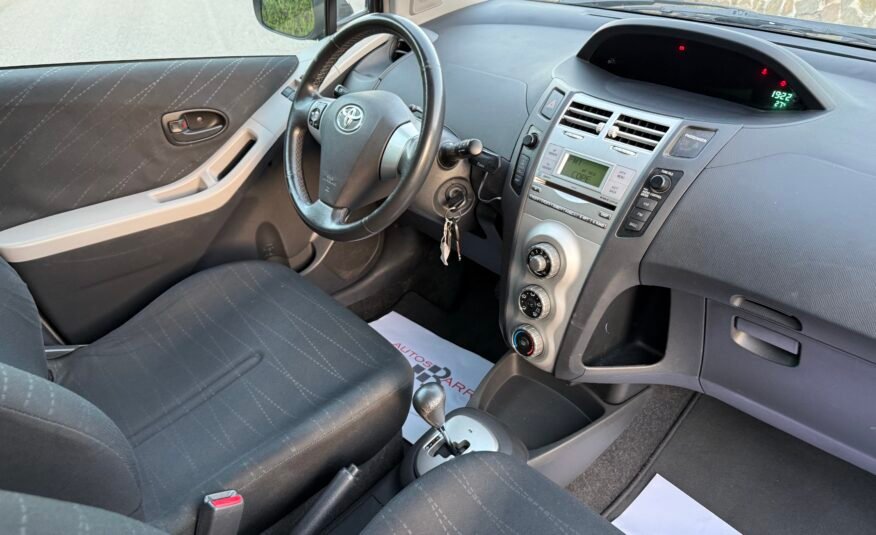 TOYOTA Yaris 1.3 i LUNA 87 cv