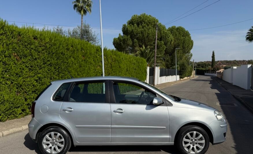 VOLKSWAGEN POLO 1.4 i 80 CV SPORT