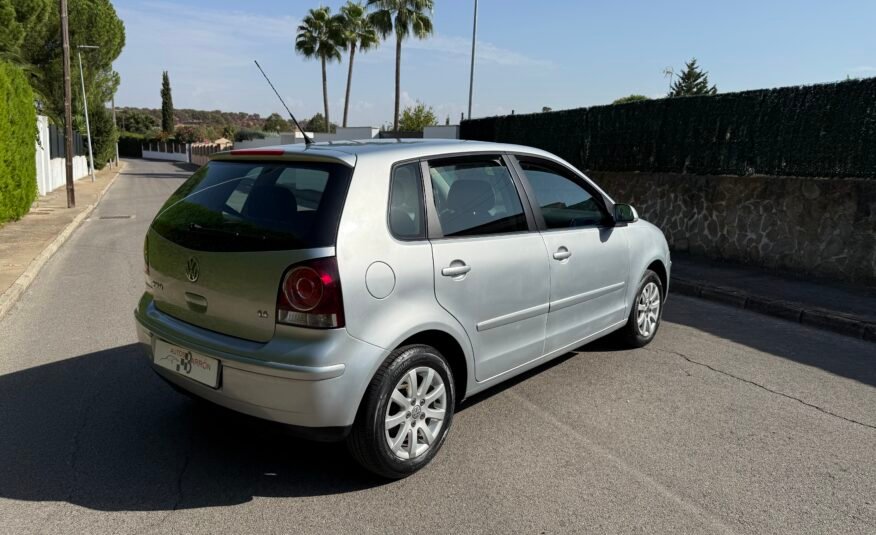 VOLKSWAGEN POLO 1.4 i 80 CV SPORT