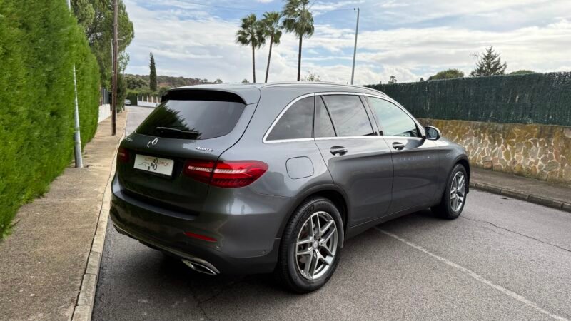 MERCEDES-BENZ GLC 220 d 4 MATIC 170 cv Amg