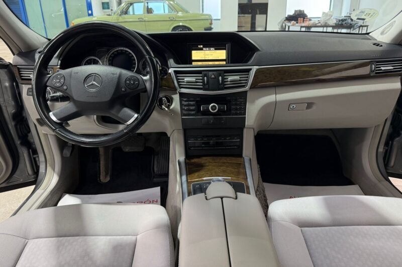 MERCEDES-BENZ E 220 Cdi Estate Blue Efficiency Elegance