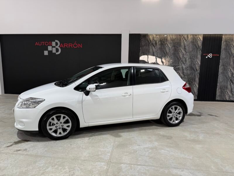 TOYOYA Auris 1.4 d4d 90 CV ACTIVE