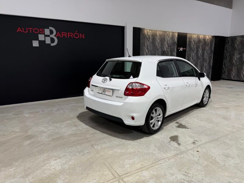 TOYOYA Auris 1.4 d4d 90 CV ACTIVE