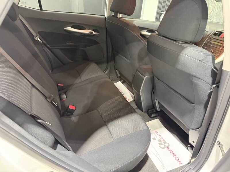 TOYOYA Auris 1.4 d4d 90 CV ACTIVE