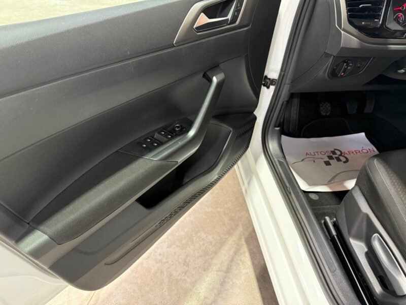 VOLKSWAGEN POLO 1.0 TSI 95 CV Sport