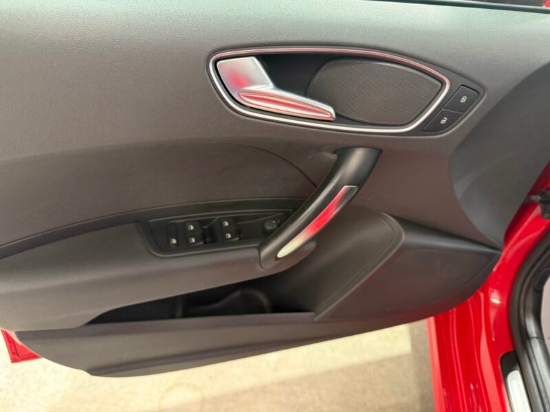 AUDI A1 1.6 TDI 90cv aSPORTBACK S-LINE