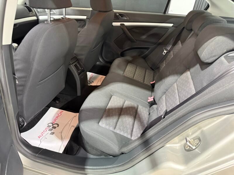 SKODA OCTAVIA 1.6 TDI 105 cv Collection