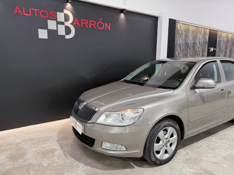 SKODA OCTAVIA 1.6 TDI 105 cv Collection