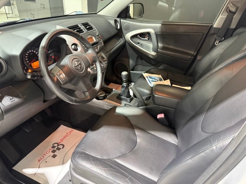 TOYOTA RAV4 2.2 d4d 136 CV 4×4 EXECUTIVE