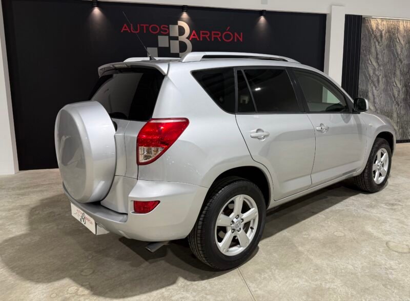 TOYOTA RAV4 2.2 d4d 136 CV 4×4 EXECUTIVE