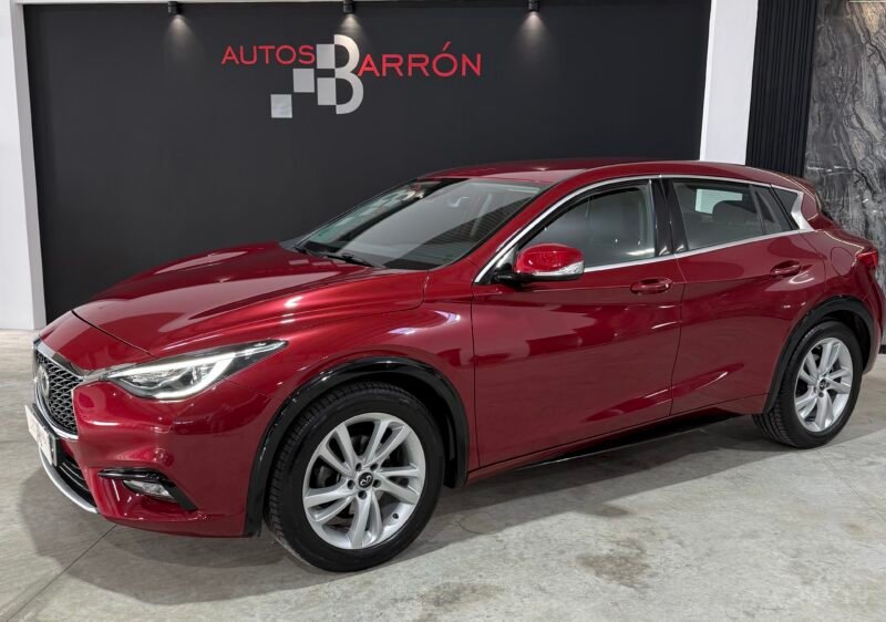 INFINITI Q30 1.5 d SPORT