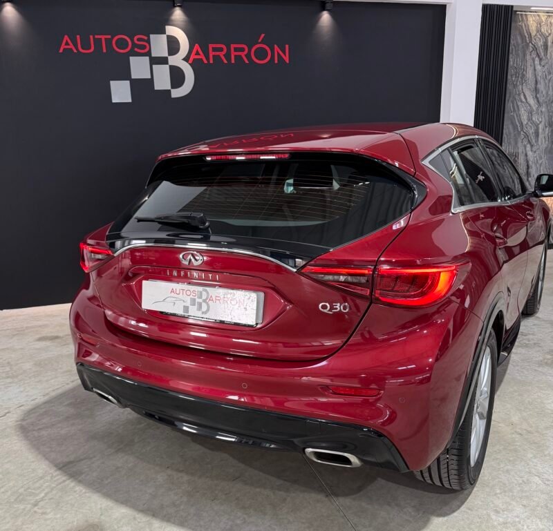 INFINITI Q30 1.5 d SPORT