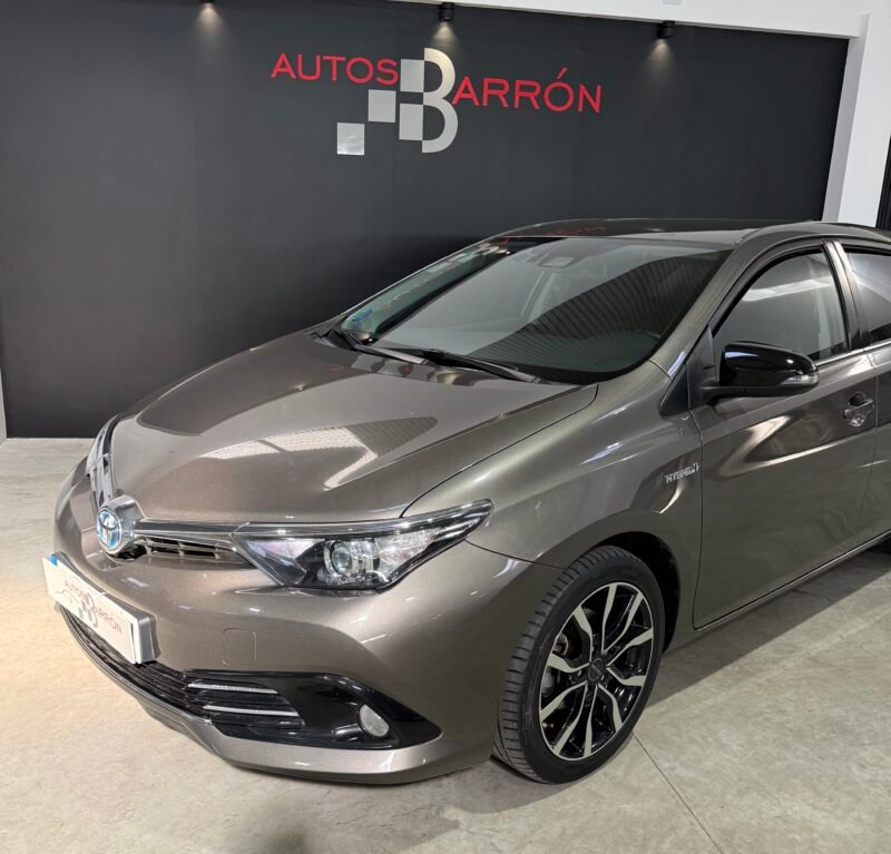 TOYOTA Auris Híbrido 136 ACTIVE
