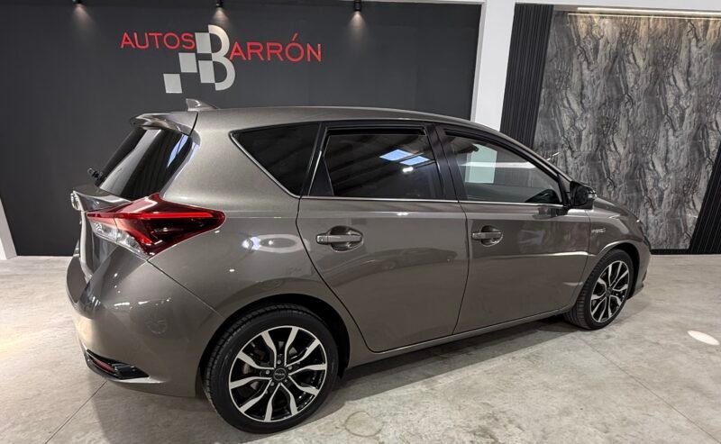 TOYOTA Auris Híbrido 136 ACTIVE
