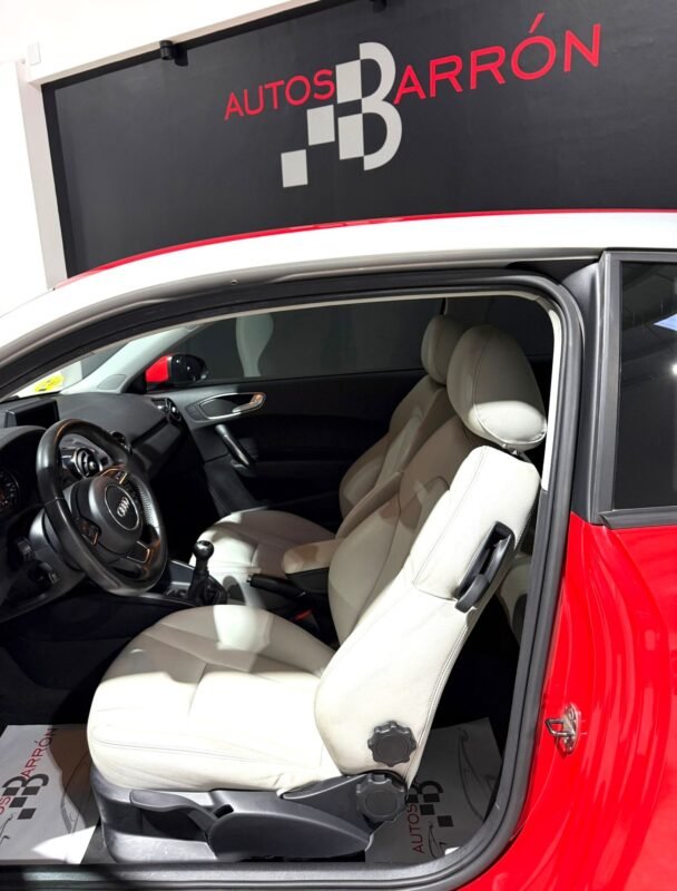 AUDI A1 1.6 TDI 105 cv S-LINE