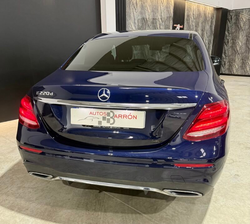 MERCEDES-BENZ E 220 d 104 cv Amg