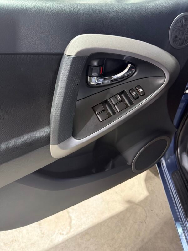 TOYOTA RAV4 2.0 i 152 CV 4×4 SOL