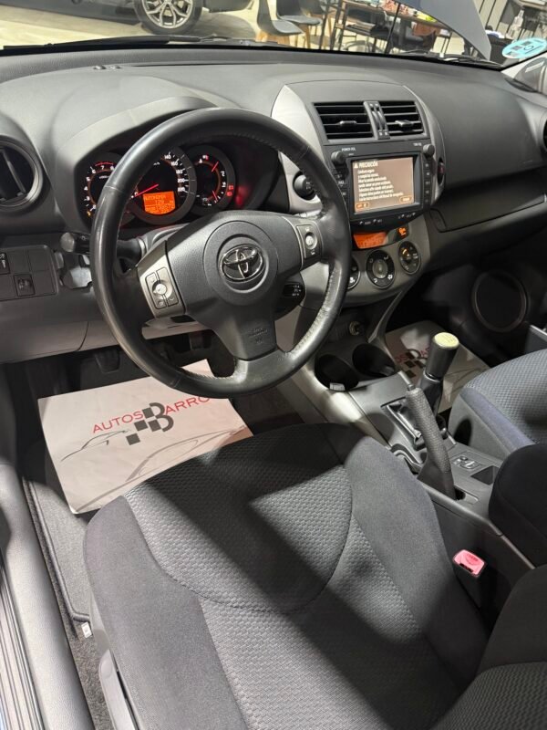 TOYOTA RAV4 2.0 i 152 CV 4×4 SOL