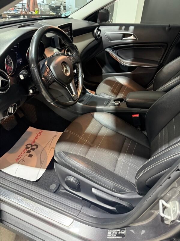 MERCEDES-BENZ GLA 220 Cdi 170 URBAN