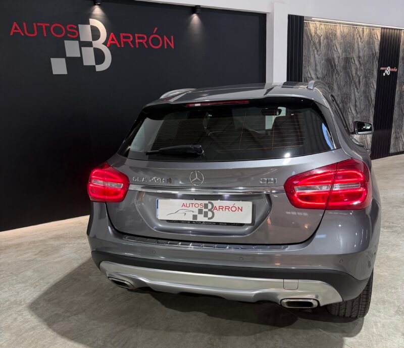 MERCEDES-BENZ GLA 220 Cdi 170 URBAN