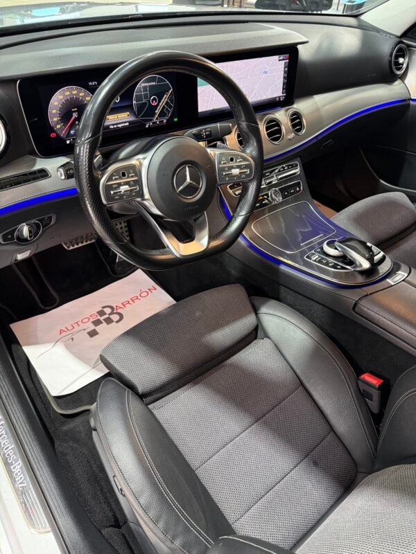 MERCEDES-BENZ E 220 d Amg