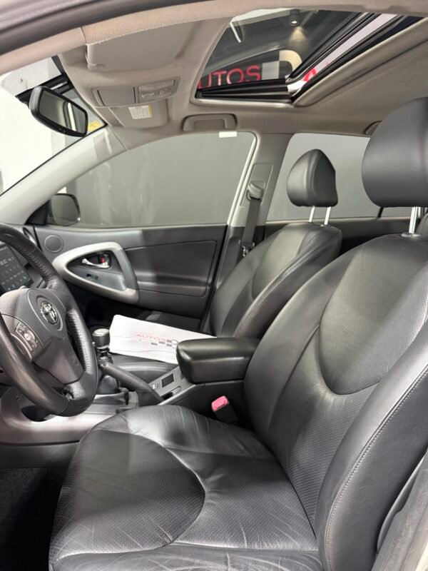 TOYOTA Rav4 2.2 d 136 4×4 Executive EXECUTIVE