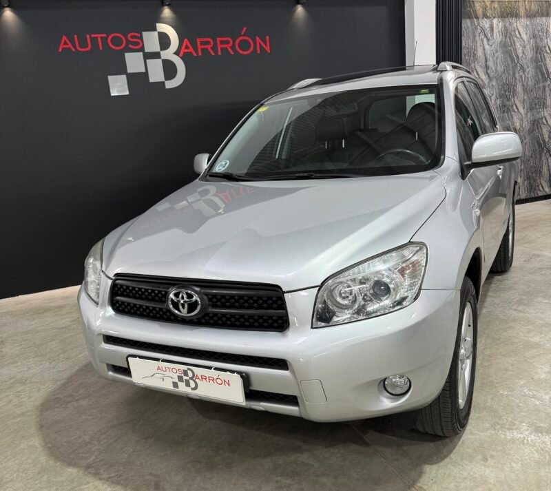 TOYOTA Rav4 2.2 d 136 4×4 Executive EXECUTIVE