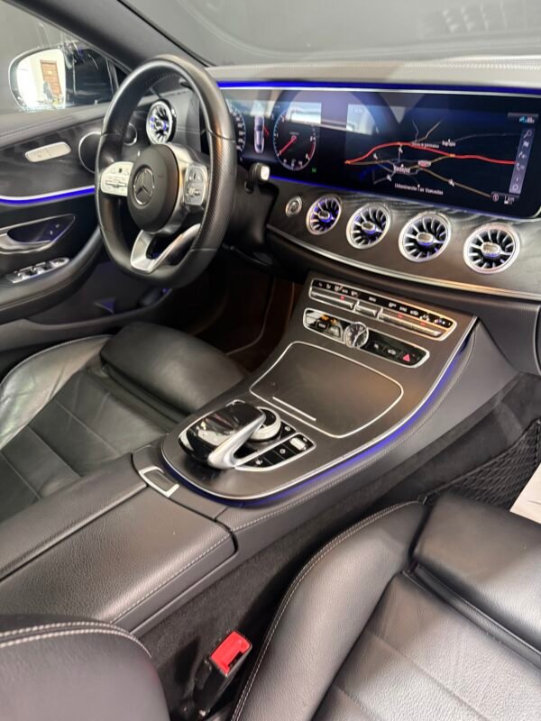 MERCEDES-BENZ E 220 d AMG COUPÉ Amg