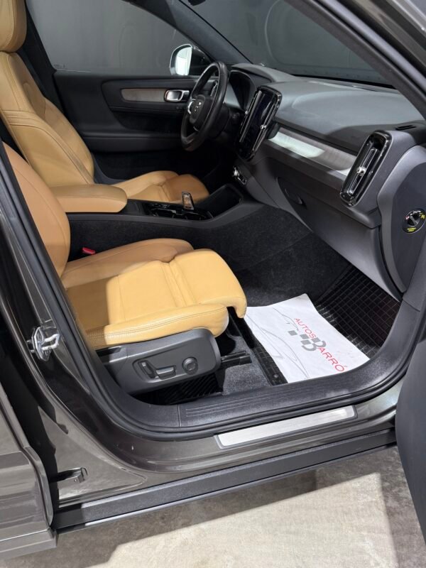 VOLVO Xc40 d3 150 Cv INSCRIPTION