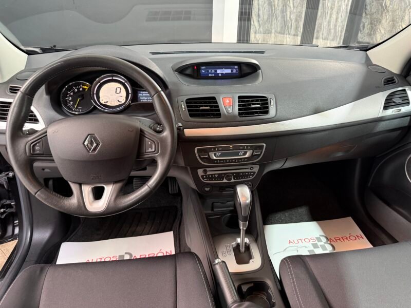 RENAULT MEGANE 2.0 Automático AUTHENTIQUE