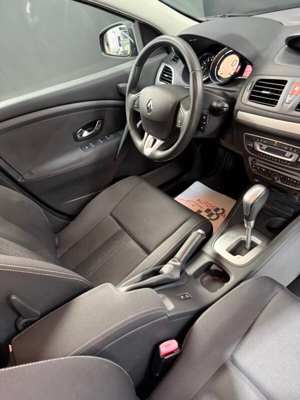 RENAULT MEGANE 2.0 Automático AUTHENTIQUE