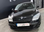 RENAULT MEGANE 2.0 Automático AUTHENTIQUE