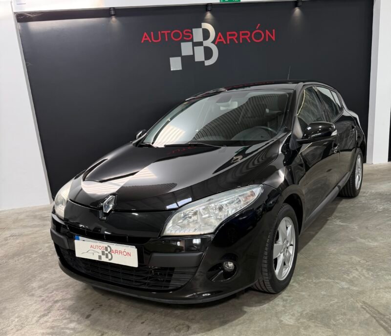 RENAULT MEGANE 2.0 Automático AUTHENTIQUE