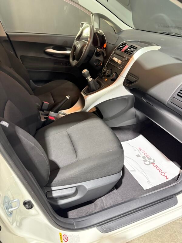 TOYOTA Auris 1.4 d4d 90 CV ACTIVE