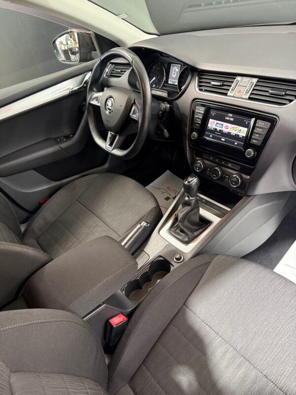SKODA OCTAVIA 2.0 TDI 150 cv AMBITION